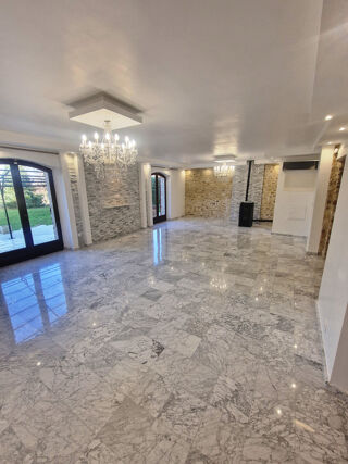  Maison � vendre 7 pi�ces 250 m�