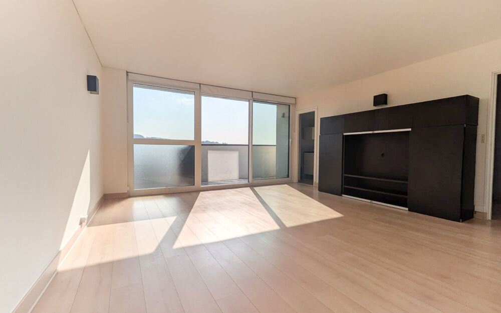 Vente Appartement Nanterre · Plateau Mont-Valérien - 4 pièces 82 m2 · Dernier étage · Vue dégagée Nanterre