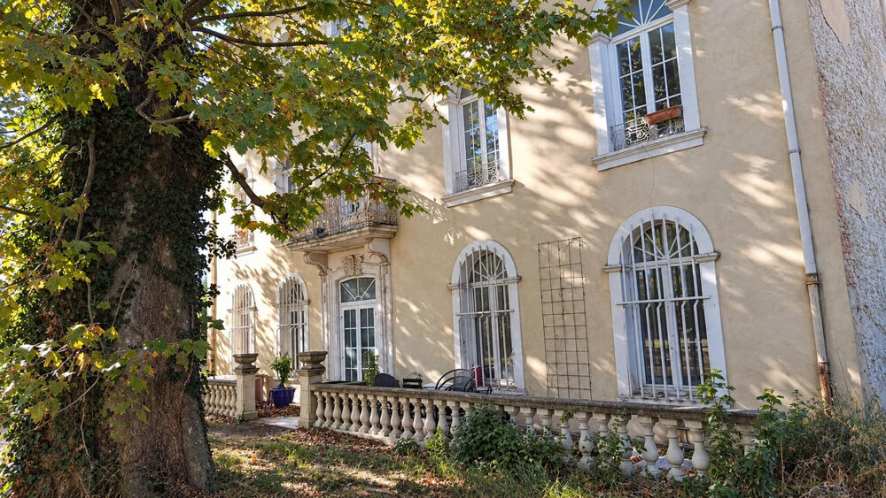 à vendre  Propriété/château Courthézon (84350)
