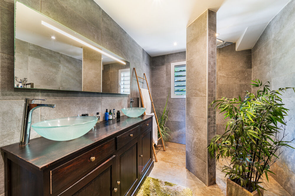 � vendre  Maison Saint-Gilles Les Bains (97434)