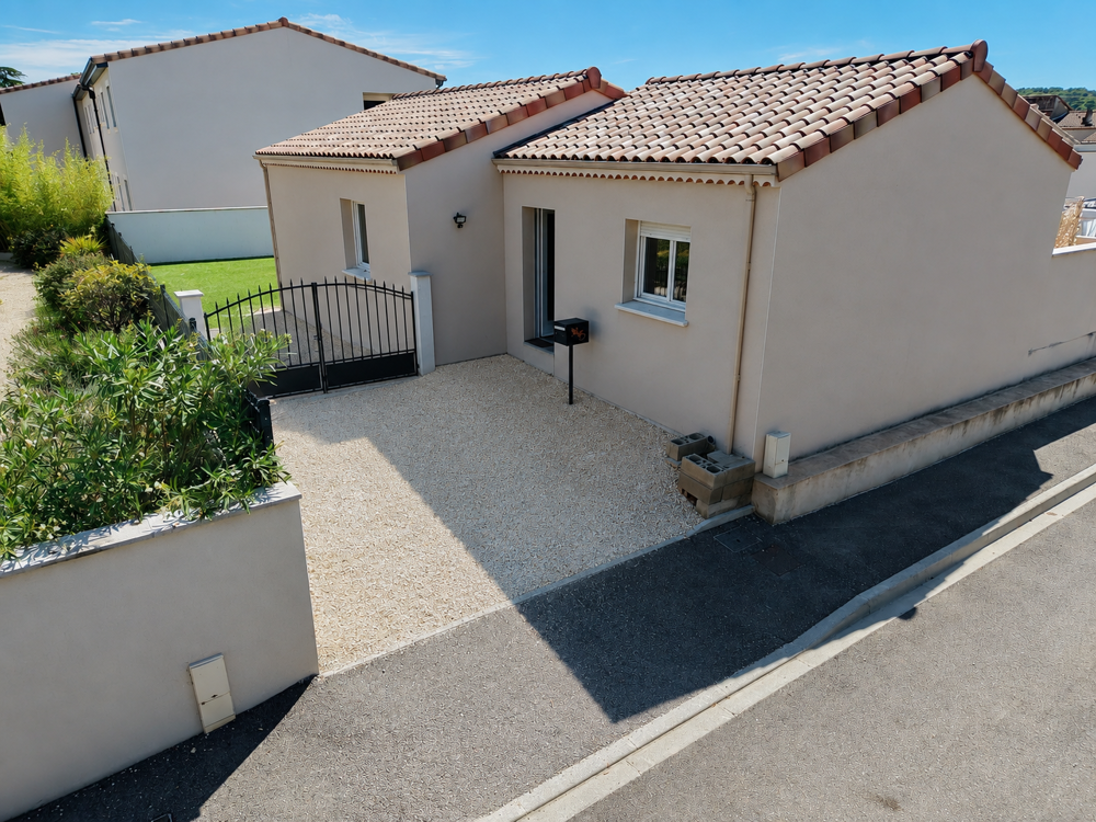 Vente Maison EXCLUSIVITE à BOLLENE - MAISON PLAIN PIED 75 M2 - 2019 - 3 CHAMBRES - TERRAIN 314 M2 - PISCINE HORS SOL 6X4v - Bollene