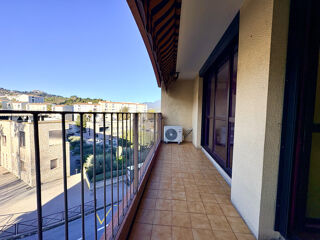 Vente Appartement T3 spacieux avec balcon, loggia et garage Carros