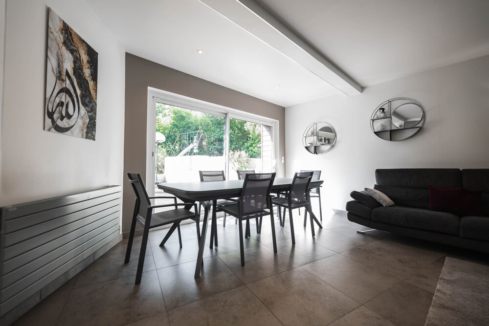 Maison de ville familiale avec dépendance aménagée, grand jardin et fort potentiel (terrain de 809m2)