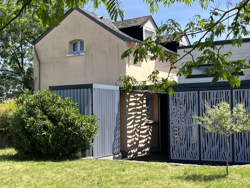 A 8 min de la gare du Mans- Maison familiale 208m2 avec un garage 141 M2 proche des 24 Heures du Mans