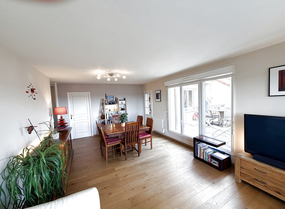 Rare 4 pièces traversant et plein Sud (92 m2) Terrasse - Parking - cave - LIMAY - St sauveur / Vinaver - Po