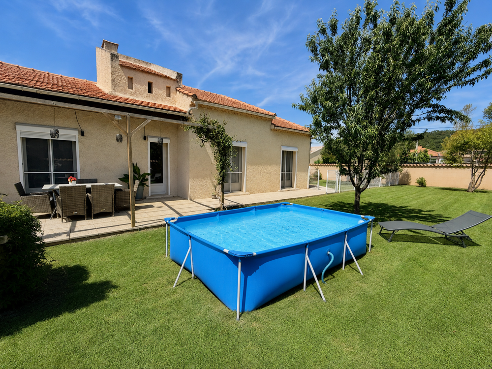 Vente Maison Nathalie SINARD vous présente sur BOLLÈNE   MAISON DE PLAIN PIED   72 M2   2 CHAMBRES   TERRAIN 600M2   GARAGE Bollene