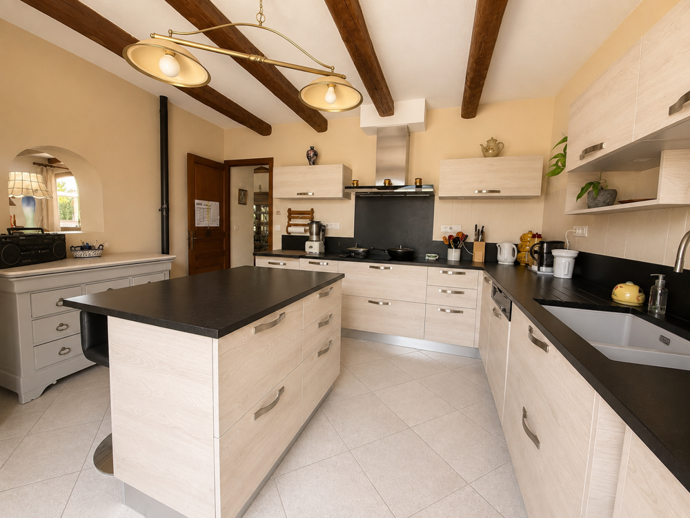 EXCLUSIVITE : MAISON à St-Alexandre (30) - 158 M2 - 3 chambres - 1 bureau - 2 garages - 1 atelier - Terrain 1
