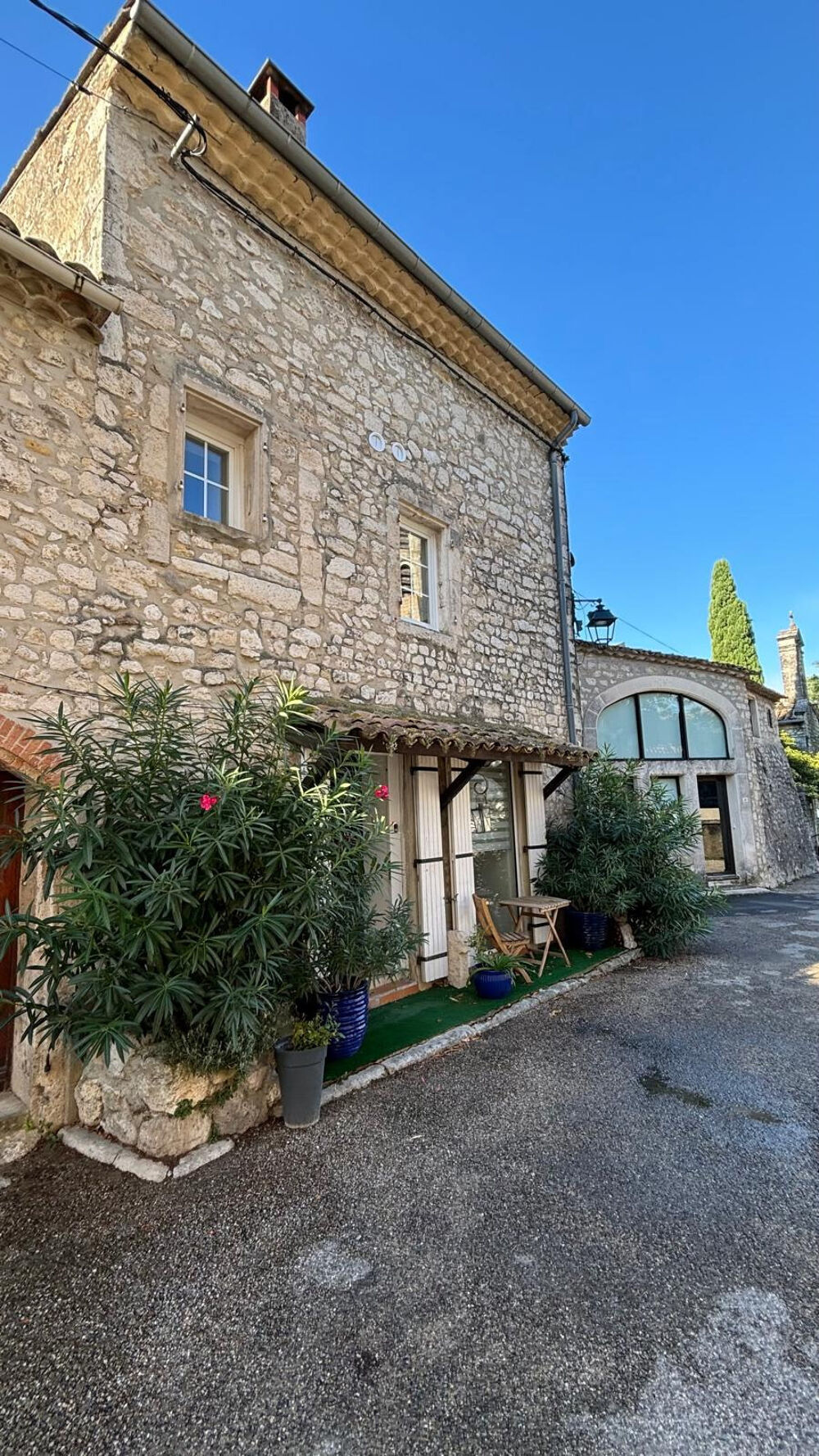 LA GARDE-ADHÉMAR MAISON DE CHARME AU COEUR DU VILLAGE 2 CHAMBRES - 84M2
