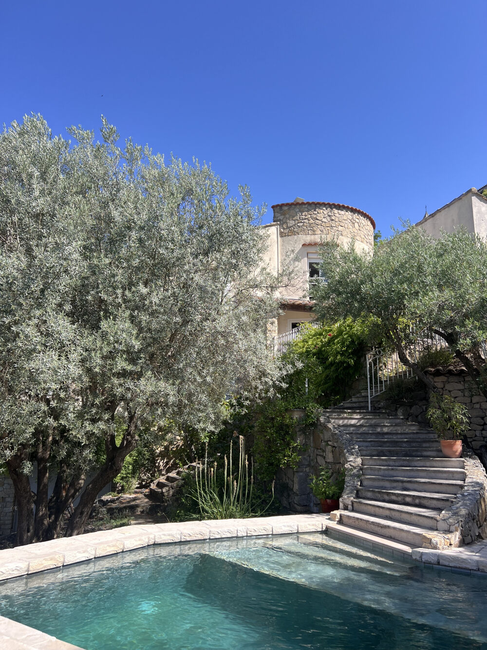 à vendre  Propriété/château La Garde-Adhémar (26700)