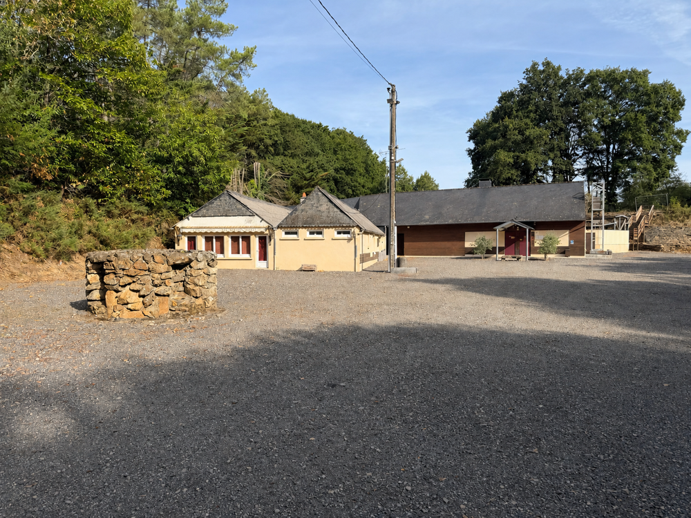   ENSEMBLE IMMOBILIER PROFESSIONNEL D'EXCEPTION   6,9 HECTARES   FORT POTENTIEL ÉVÉNEMENTIEL La chapelle de brain
