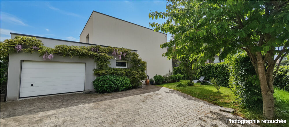 À Cintré, grande maison à vendre 333000 €