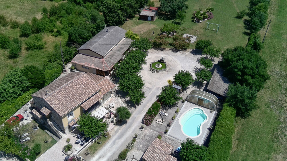 Vente Propriété/Château PROPRIÉTÉ D' EXCEPTION AVEC 2 GÎTES RENTABLES PISCINE CHAUFFÉE ET 5522M2 DE TERRAIN   DRÔME PROVENÇALE La garde adhemar
