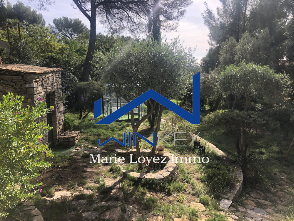 Très belle maison provençale en pleine propriété à Ceyreste