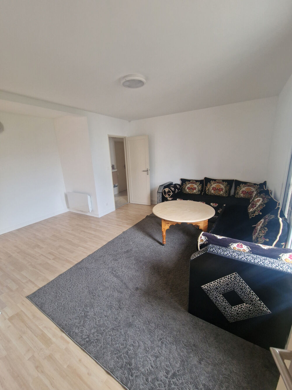 Appartement T3 meublé de 57 m2 avec balcon - 2 chambres, parking et cave