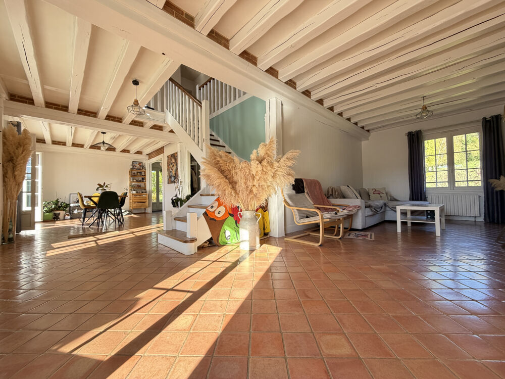 Vente Maison Maison familiale avec 5 chambres, sous-sol total et jardin. Rosay