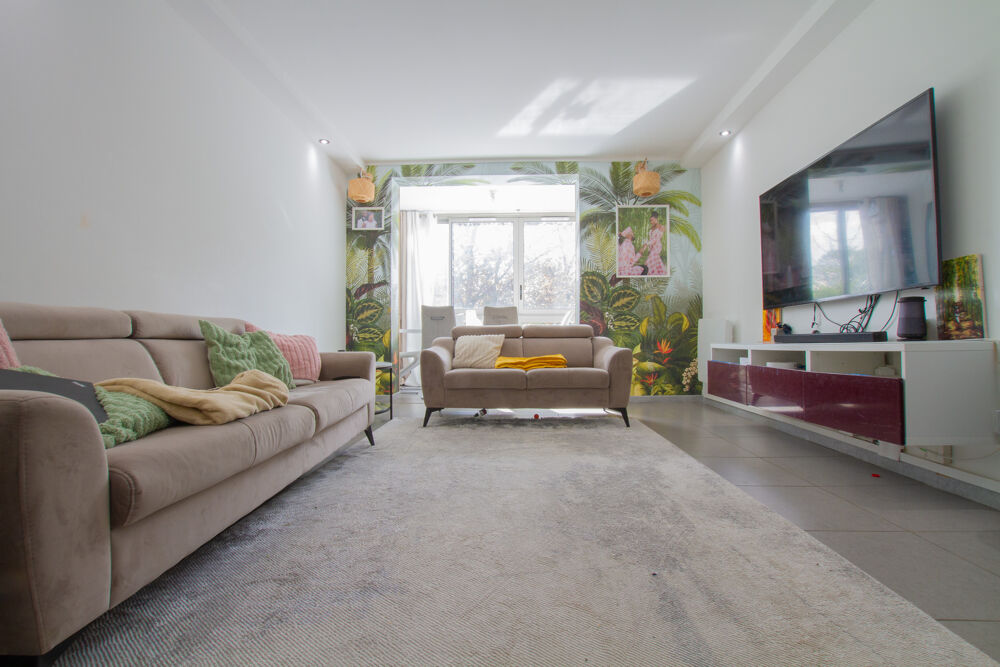 Vente Appartement BEL APPARTEMENT AU COEUR DE LA FRESNAIE À VILLENEUVE-LE-ROI Villeneuve le roi