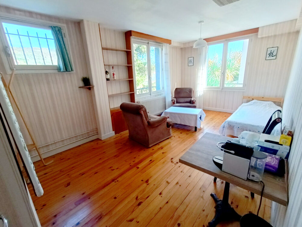 Vente Maison Maison familiale T7 6 chambres belles prestations, lumineuse et beaux volumes Clermont ferrand