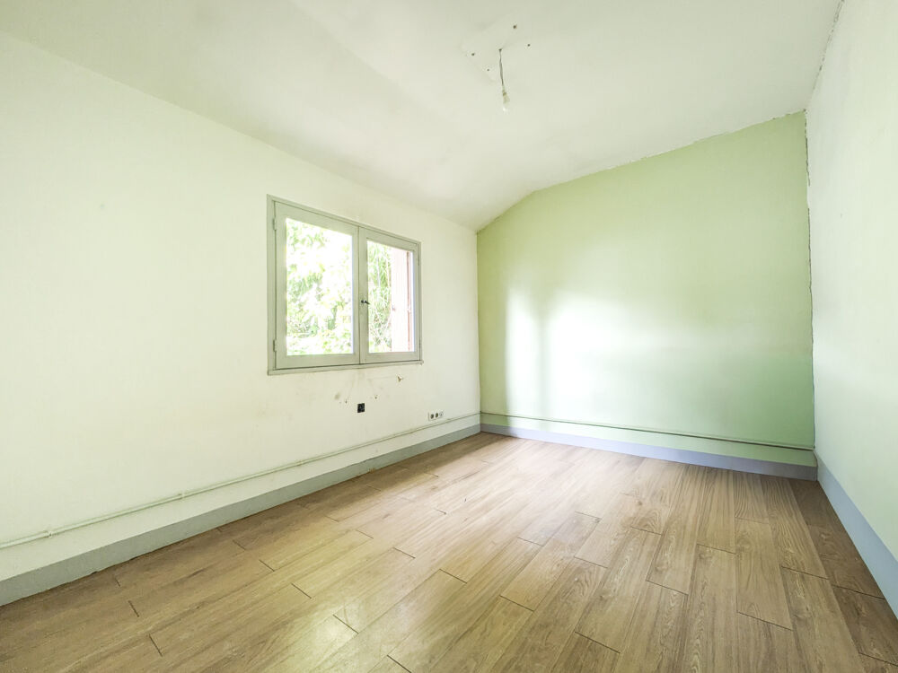 Vente Maison NANTERRE PLATEAU   MAISON DE PLAIN-PIED   TERRAIN DE 380 M2   FORT POTENTIEL D'ÉVOLUTION Nanterre