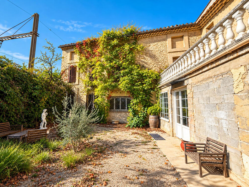 à vendre  Propriété/château Courthézon (84350)