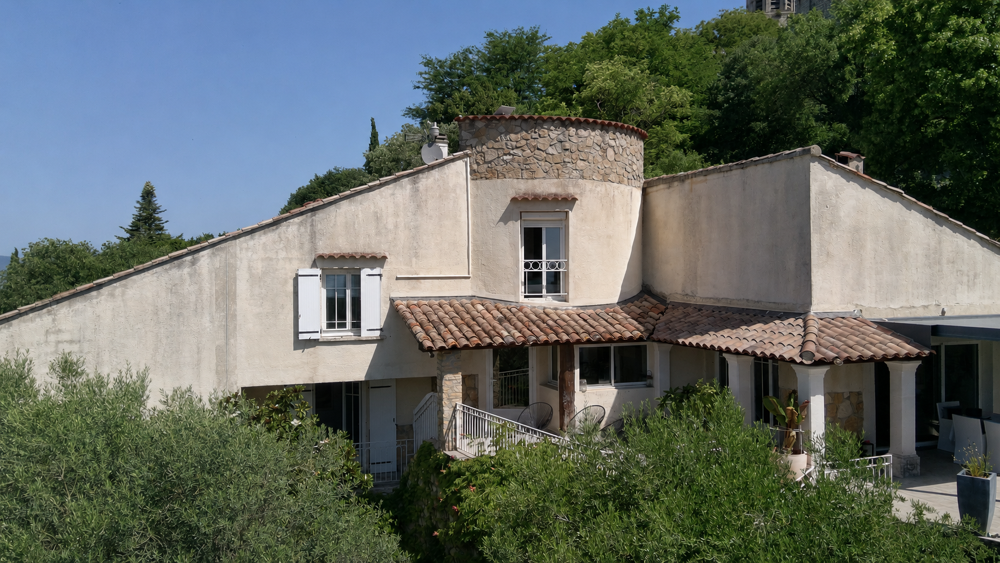 à vendre  Propriété/château La Garde-Adhémar (26700)