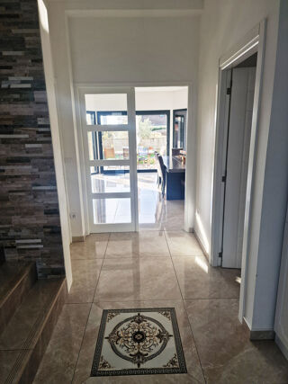  Maison � vendre 8 pi�ces 215 m�