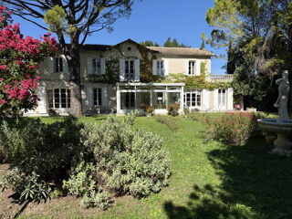  Propri�t�/ch�teau � vendre 8 pi�ces 237 m�