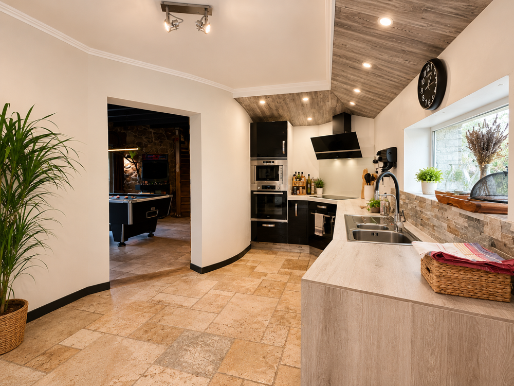 à vendre  Propriété/château La Garde-Adhémar (26700)