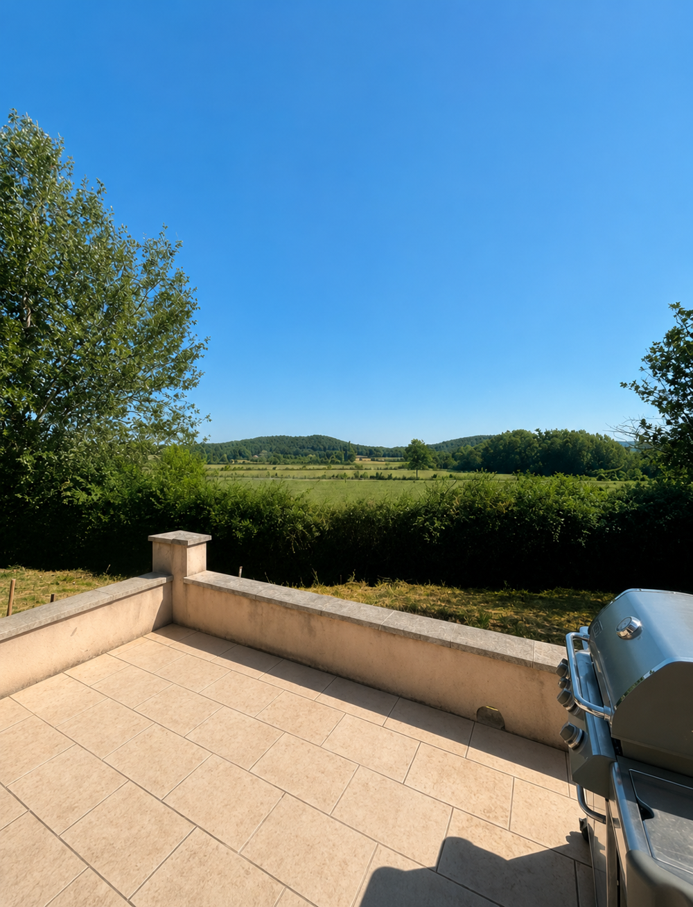 EXCLUSIVITÉ - SAINT PAUL TROIS CHATEAUX - MAISON 180 M2 HABITABLES - 5 CHAMBRES - PISCINE - GARAGE - TERRAIN 1