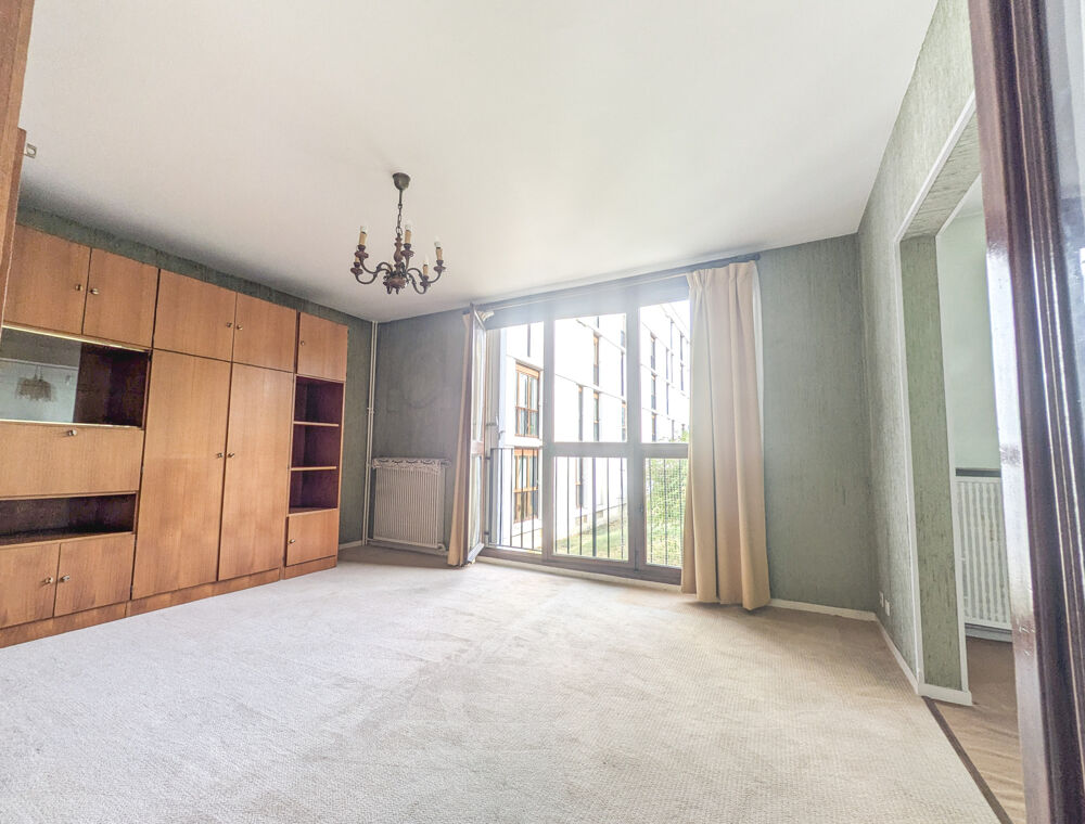 Vente Appartement NANTERRE MONT-VALÉRIEN / LIMITE SURESNES   4 PIÈCES TRAVERSANT AU CALME   PARKING Nanterre
