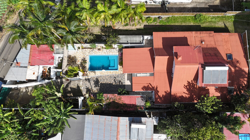 Villa familiale avec piscine et dépendance Bras Pontho, Le Tampo