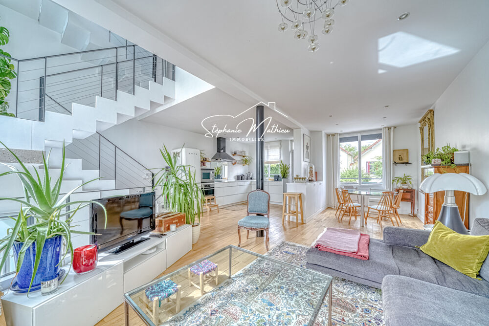 Vente Maison Rueil-Malmaison Triangle d'Or   Maison coup de cœur de 126 m2 avec terrasse & jardin Rueil malmaison