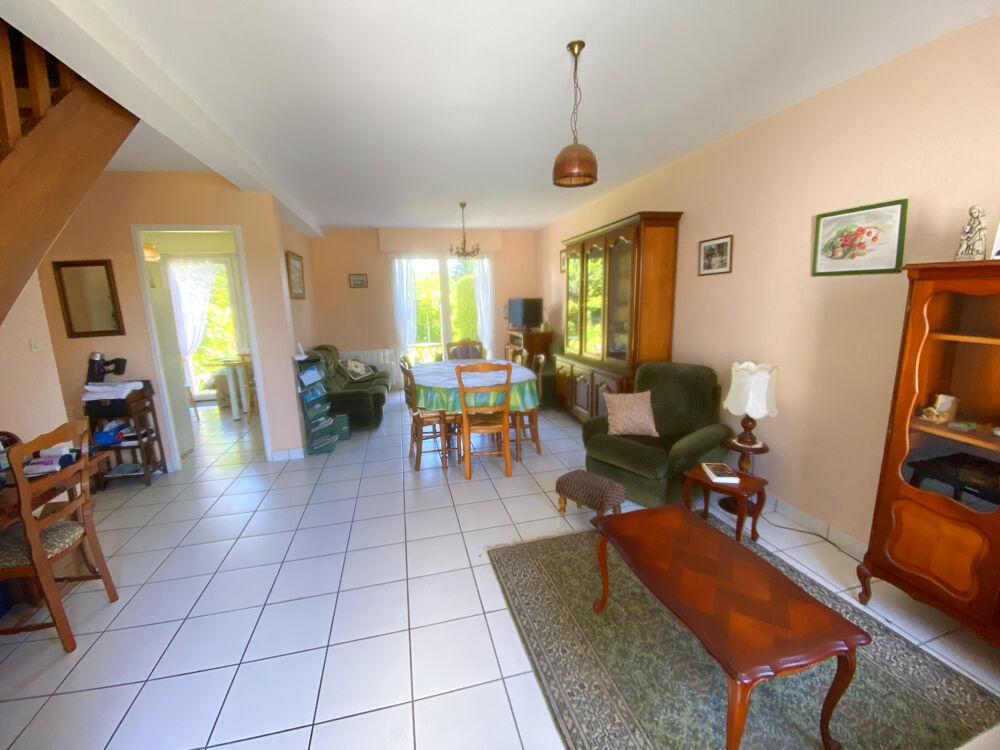 Maison de 85 m2 avec jardin - Centre Ville de Redon -