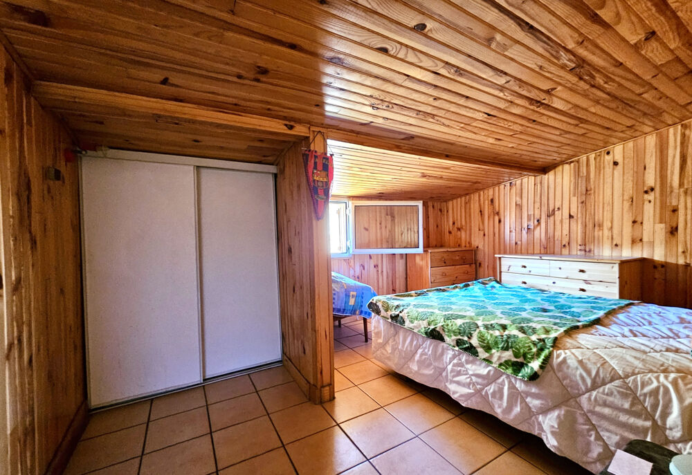 Vente Terrain TERRAIN À BÂTIR AVEC CHALET À RÉNOVER, PROXIMITÉ IMMÉDIATE DU LAC DE CAZAUX Cazaux