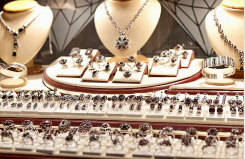 A VENDRE BIJOUTERIE ILE-ET-VILAINE 40000 35310 Mordelles