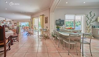  Maison  vendre 8 pices 255 m