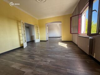  Immeuble  vendre 8 pices 315 m