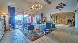  Maison � vendre 9 pi�ces 320 m�