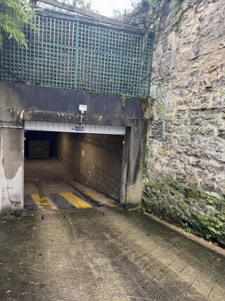  Parking / Garage � vendre 