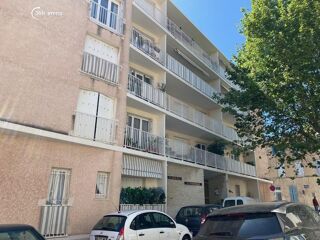  Appartement  vendre 2 pices 69 m Toulon