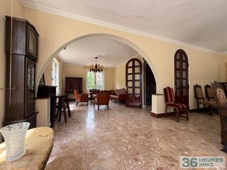  Maison � vendre 8 pi�ces 243 m�
