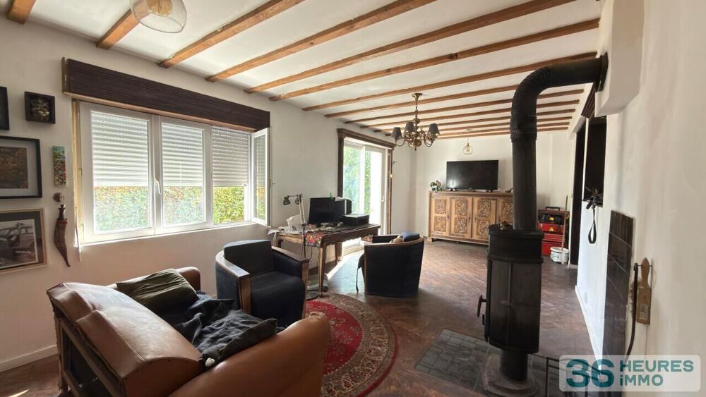 Maison à vendre à Roudouallec (56) dans le bourg avec un....