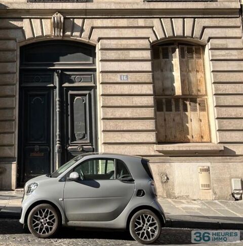 <p>Un local &agrave; usage de bureau, d''une superfic... 838400 75008 Paris 8e arrondissement