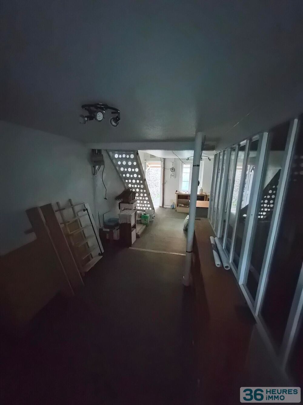 Au coeur du bourg de Retournac, cette maison de village m....