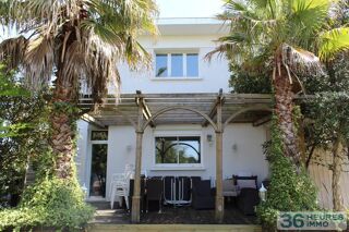 Maison 9 pièces 308 m² · à Arès · 308 m² · 699 000 €