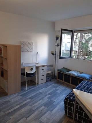  Appartement à louer 1 pièce 20 m²