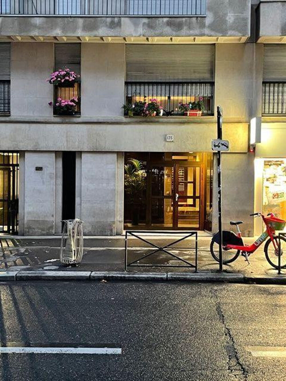 Location Appartement Beau studio cosy 33m²  refait, et meublé Paris 6 Paris 6