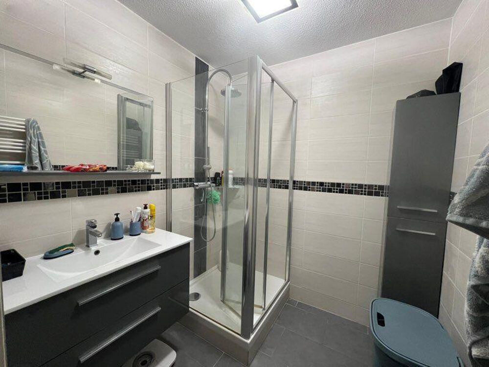 Location Appartement Beau T3 efait à neuf 65m² avec balcon Grenoble
