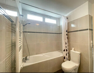  Appartement à louer 2 pièces 40 m²
