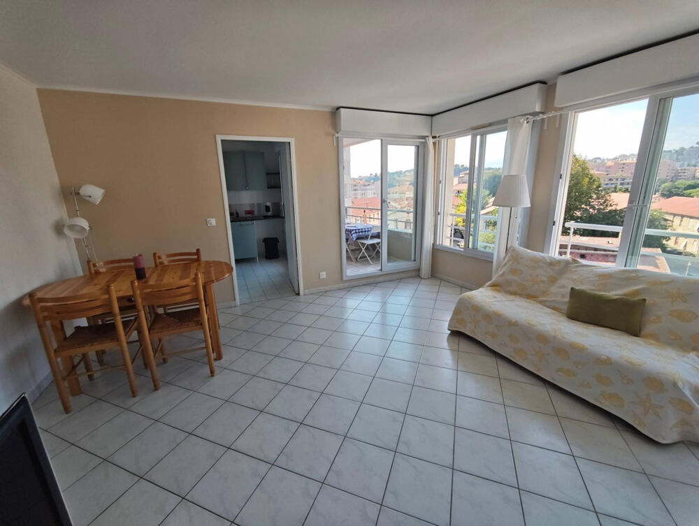 Location Appartement Spacieux T2 lumineux, refait à neuf et meublé Nice
