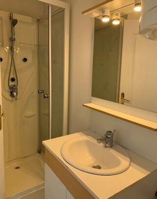  Appartement à louer 2 pièces 25 m²